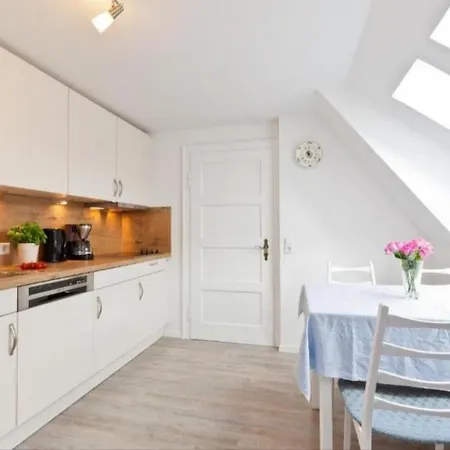 Sandburg Apartament *
